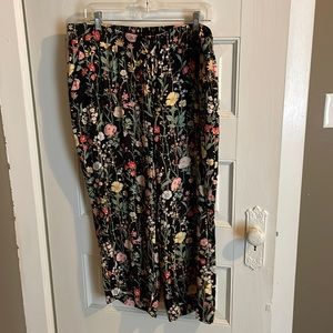 Floral wide leg pants